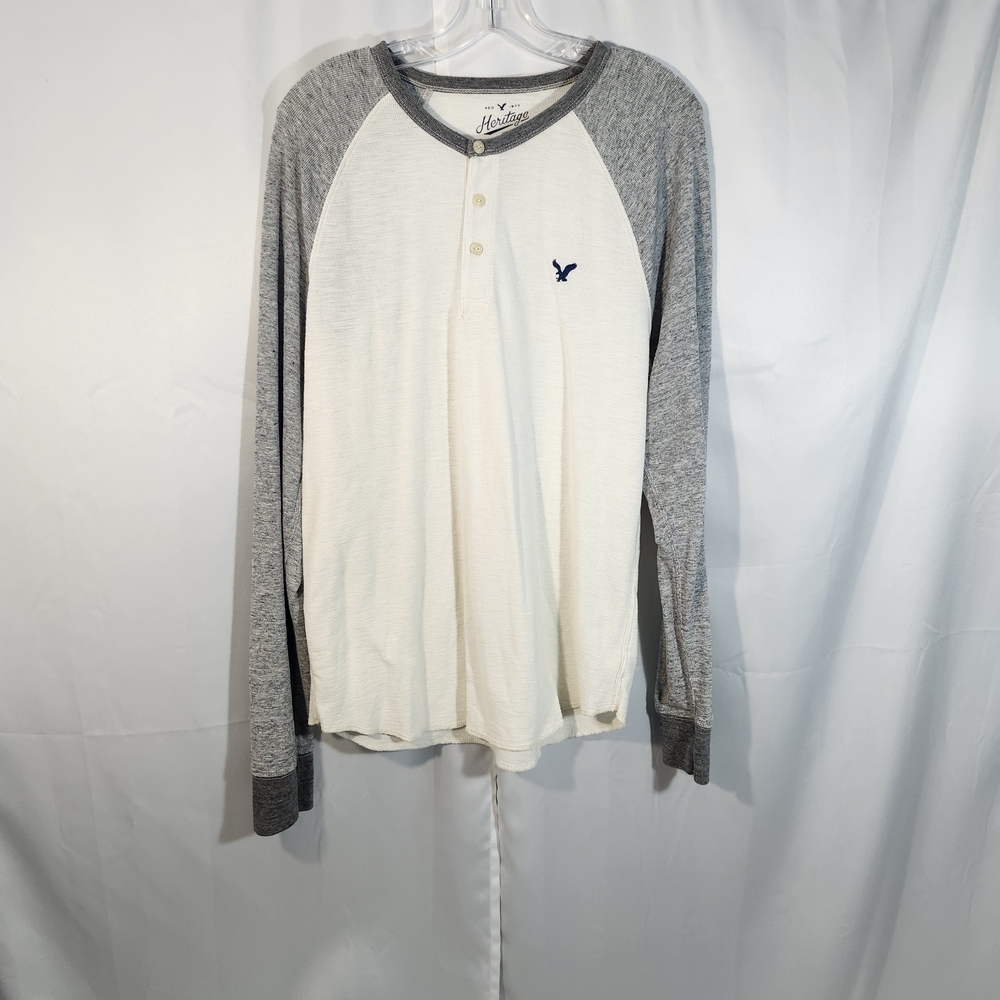 American Eagle Outfitters Gray and Cream Raglan Henley